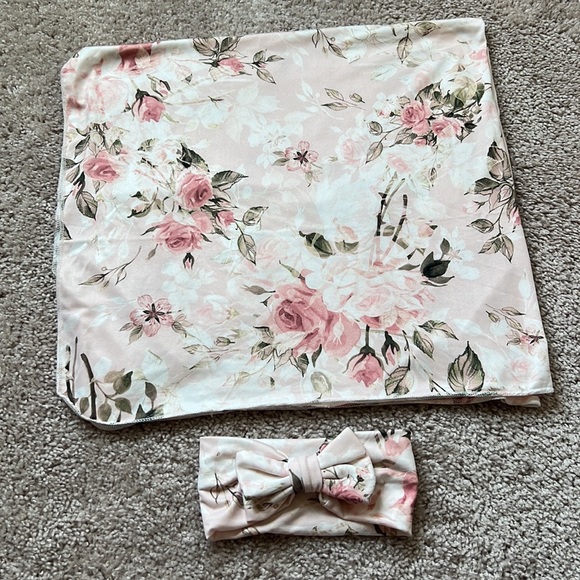 Baby girl infant swaddle wrap with matching headband - Picture 5 of 5